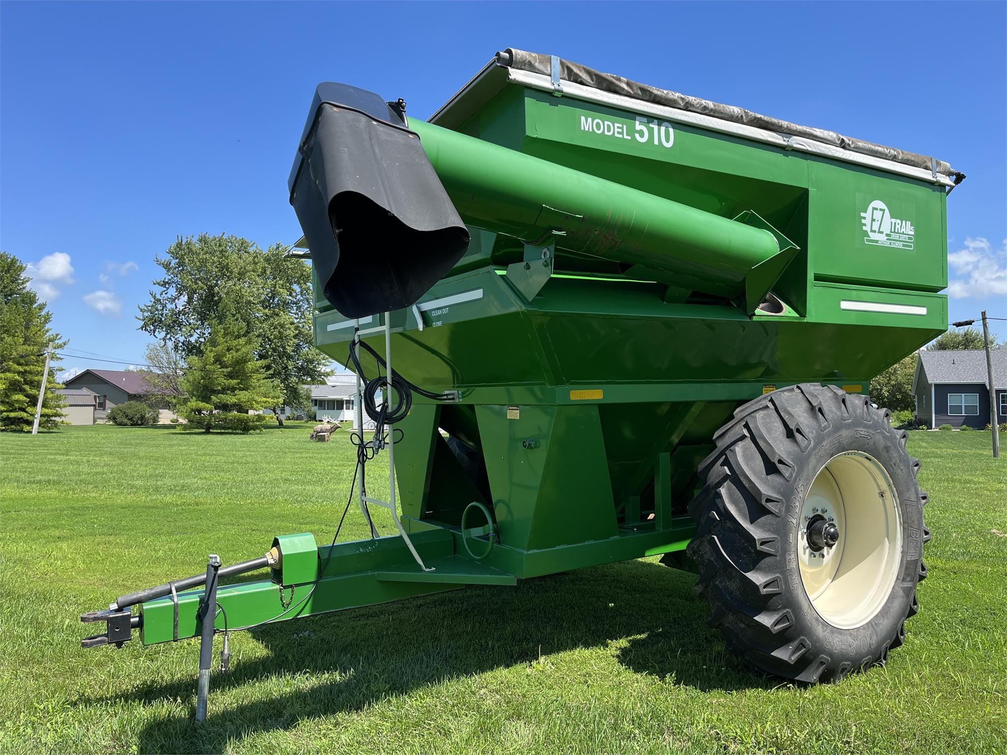 Main image E-Z Trail 510