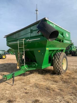 Main image E-Z Trail 710