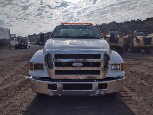 Image of Ford F-650 equipment image 1