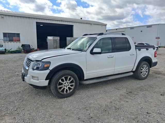 Image of Ford Explorer Sport Trac equipment image 1