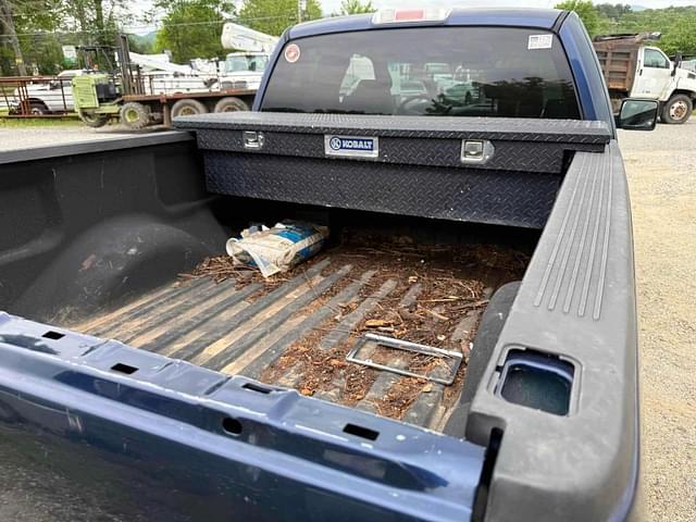 Image of Ford F-150 equipment image 4