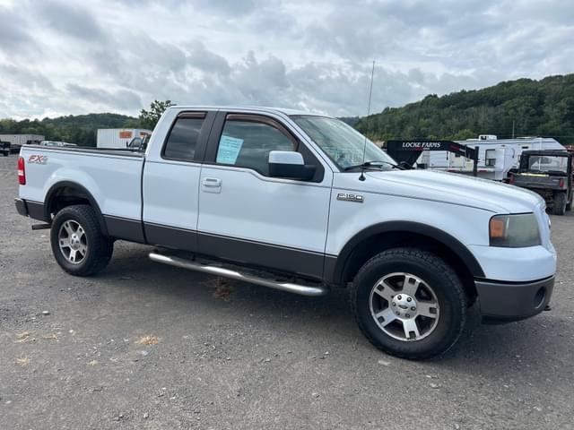 Image of Ford F-150 equipment image 4