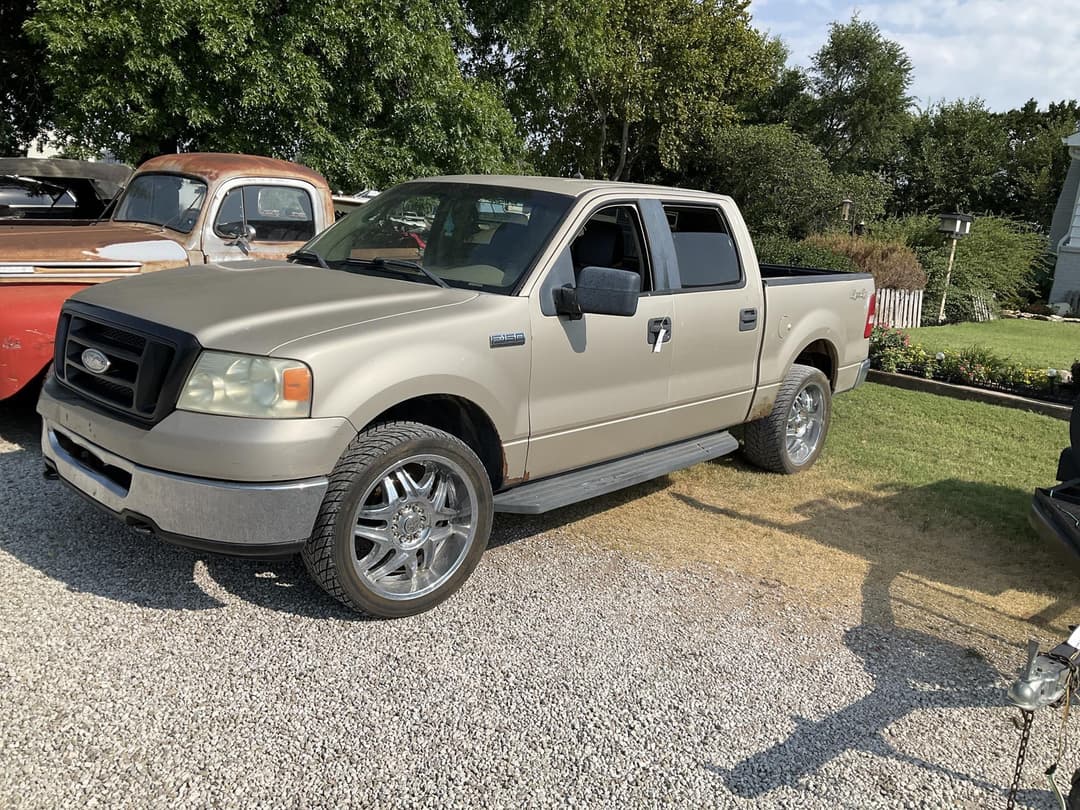 Image of Ford F-150 Primary image