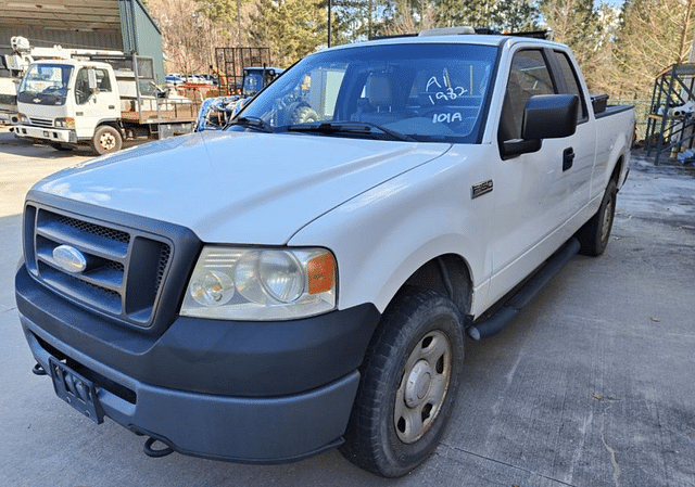 Image of Ford F-150 equipment image 1