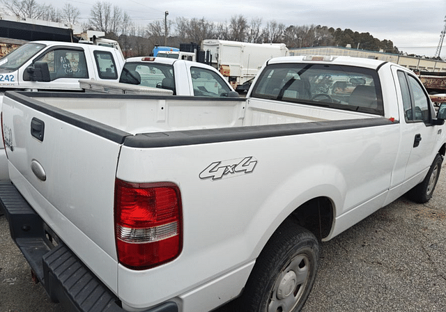 Image of Ford F-150 equipment image 4