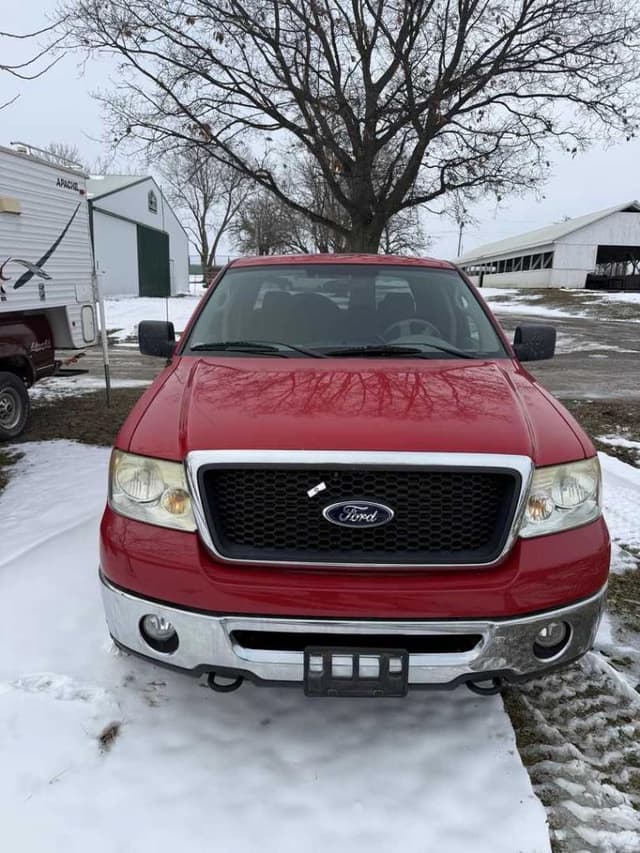 Image of Ford F-150 equipment image 2