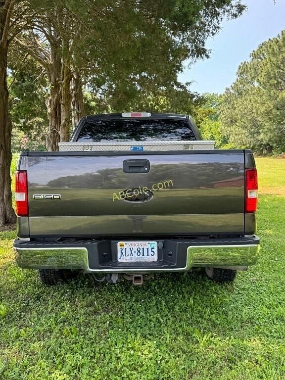 Image of Ford F-150 equipment image 4