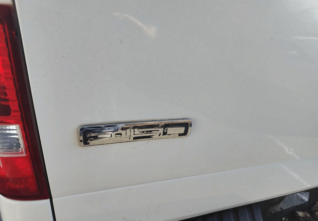 Image of Ford F-150 equipment image 3