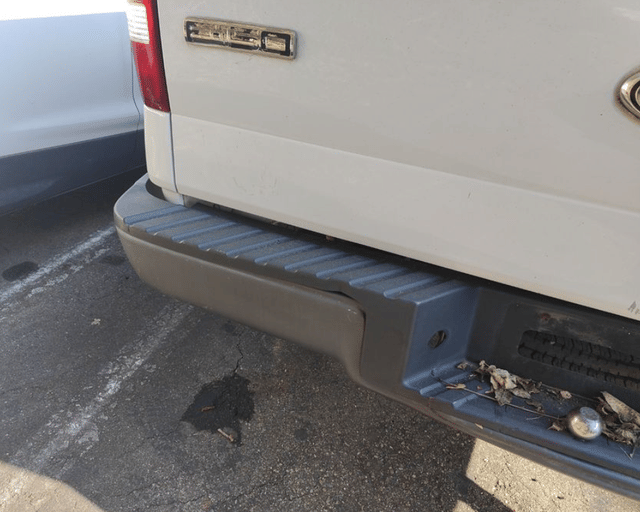 Image of Ford F-150 equipment image 4