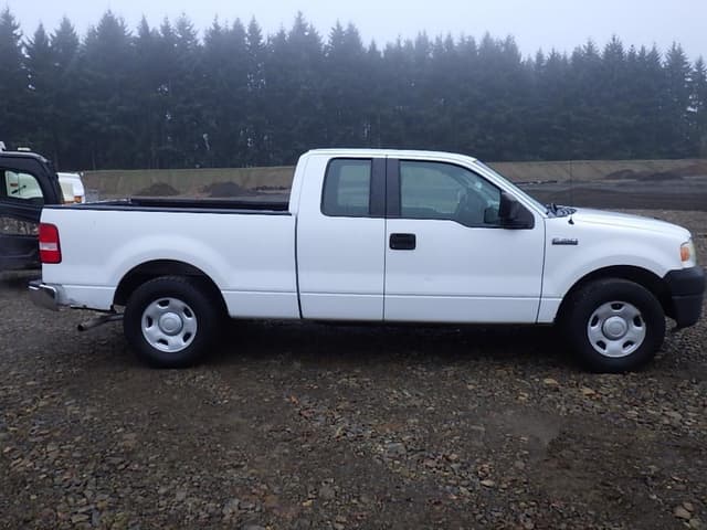 Image of Ford F-150 equipment image 3