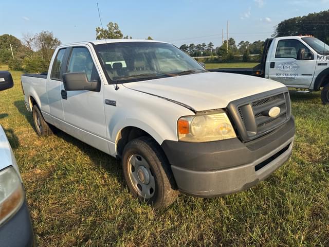Image of Ford F-150 equipment image 2