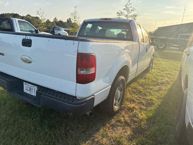 Image of Ford F-150 equipment image 3