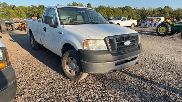 Image of Ford F-150 equipment image 2