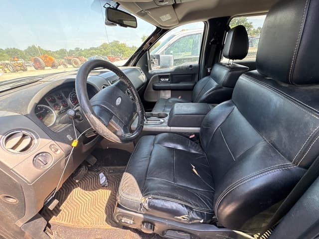 Image of Ford F-150 equipment image 4