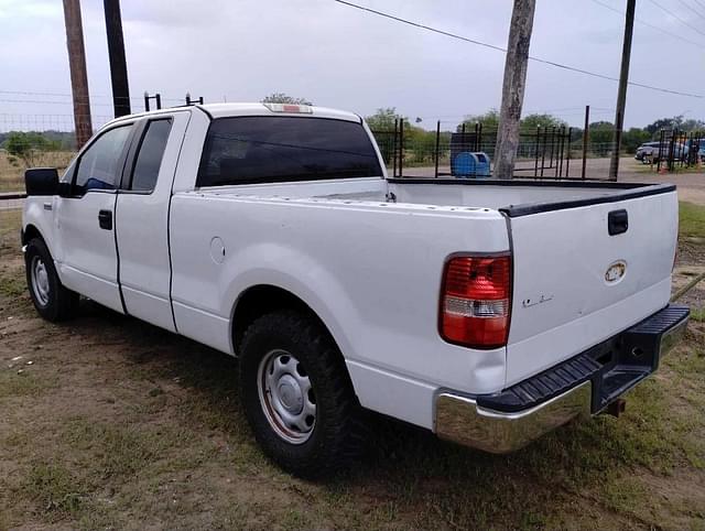 Image of Ford F-150 equipment image 2