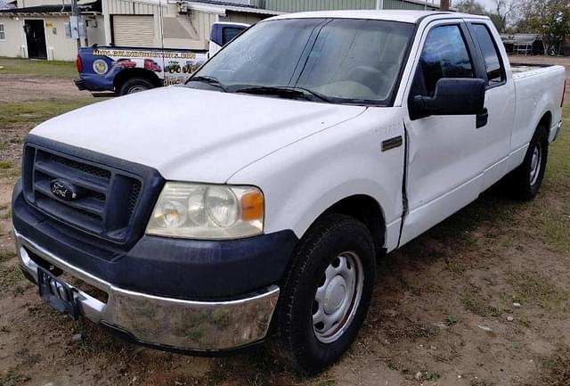 Image of Ford F-150 equipment image 1