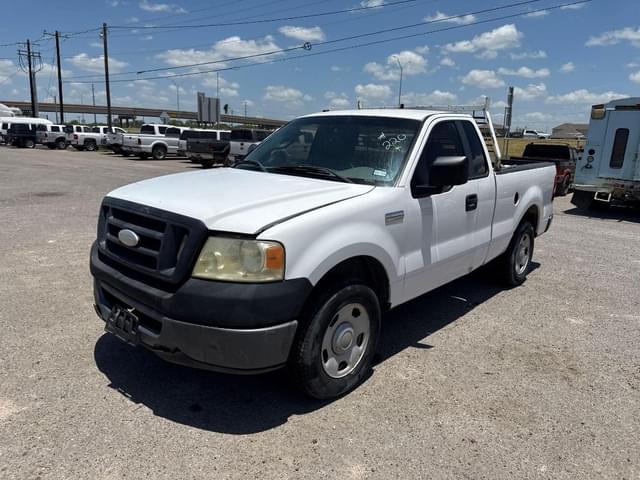 Image of Ford F-150 equipment image 1