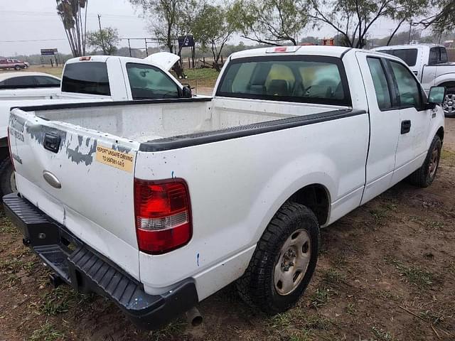 Image of Ford F-150 equipment image 2