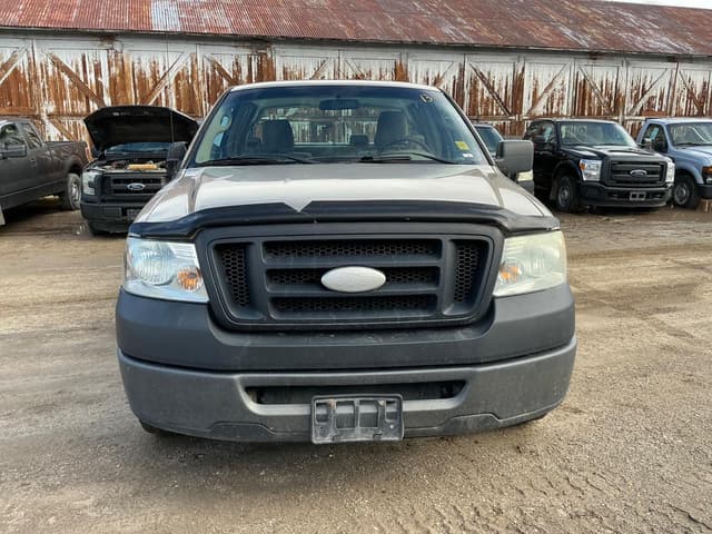 Image of Ford F-150 equipment image 1