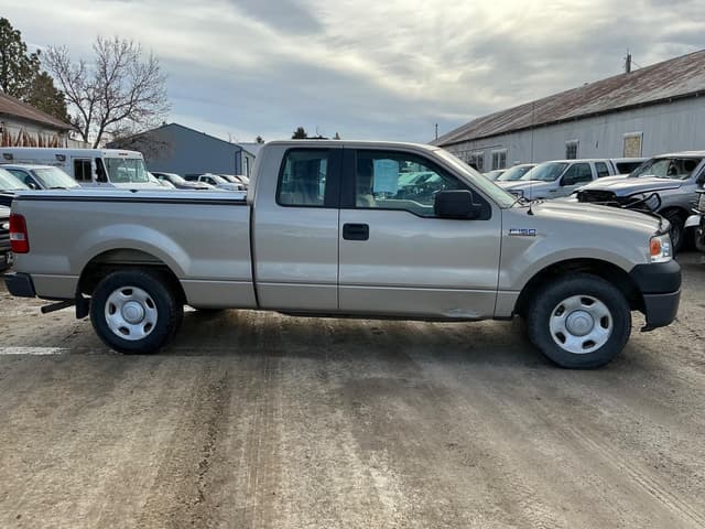 Image of Ford F-150 equipment image 3