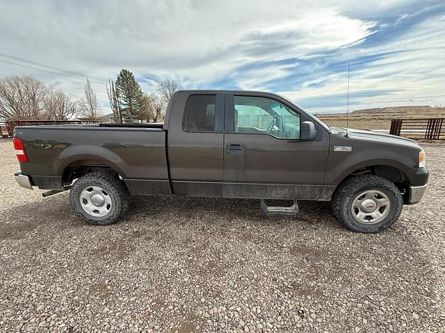 Image of Ford F-150 equipment image 2