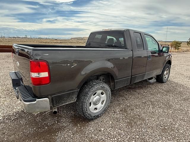 Image of Ford F-150 equipment image 4