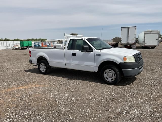 Image of Ford F-150 equipment image 1