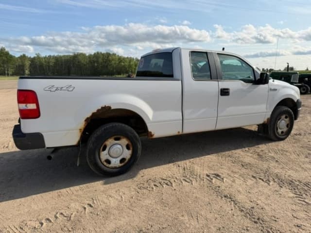Image of Ford F-150 equipment image 4