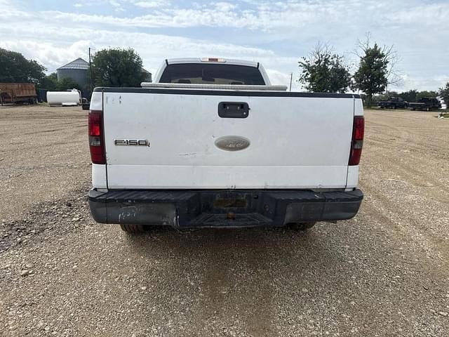 Image of Ford F-150 equipment image 3