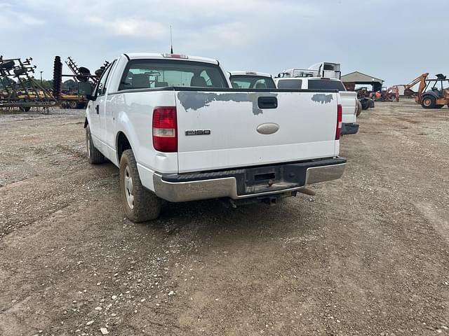 Image of Ford F-150 equipment image 1