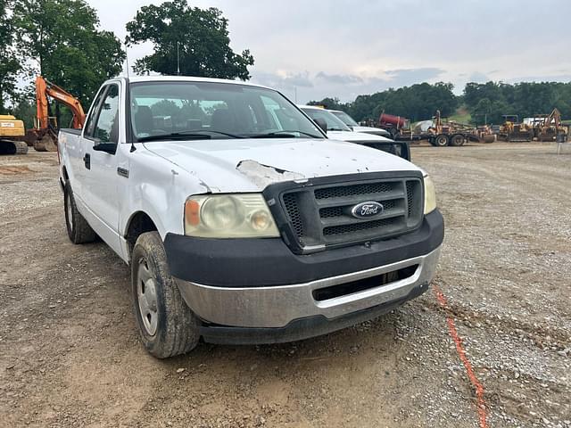 Image of Ford F-150 equipment image 4
