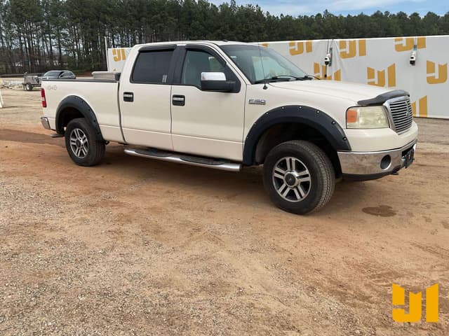 Image of Ford F-150 equipment image 2