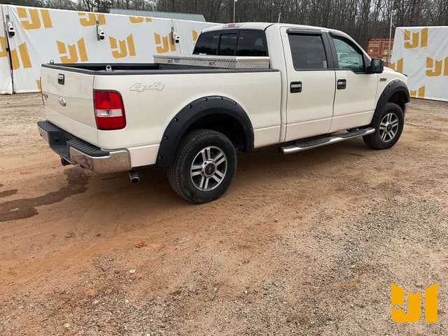 Image of Ford F-150 equipment image 4