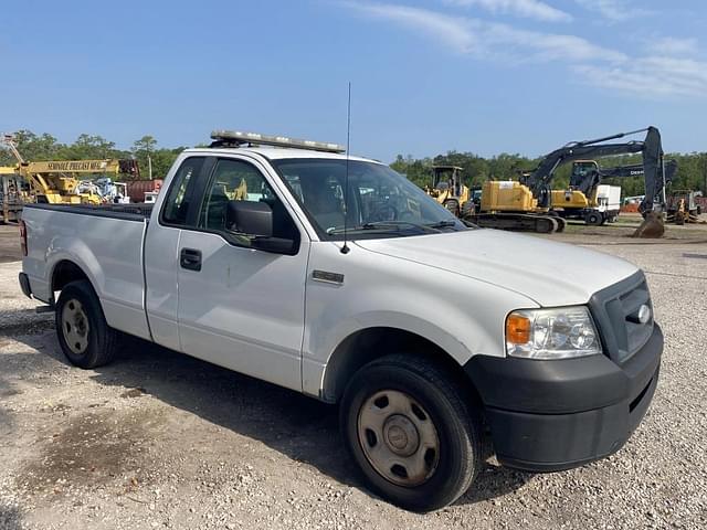 Image of Ford F-150 equipment image 3