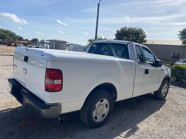 Image of Ford F-150 equipment image 2