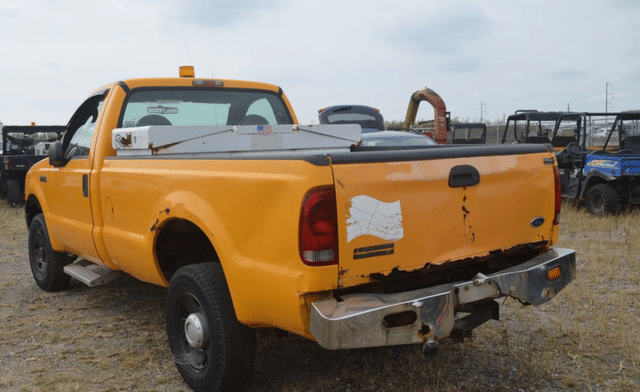 Image of Ford F-250 equipment image 3