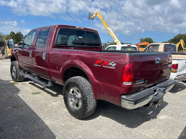 Image of Ford F-250 equipment image 3