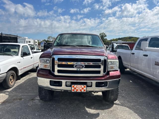 Image of Ford F-250 equipment image 1