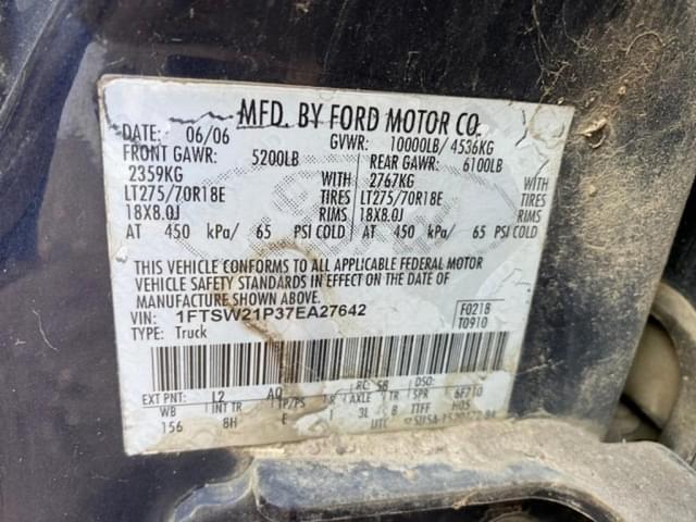 Image of Ford F-250 equipment image 2