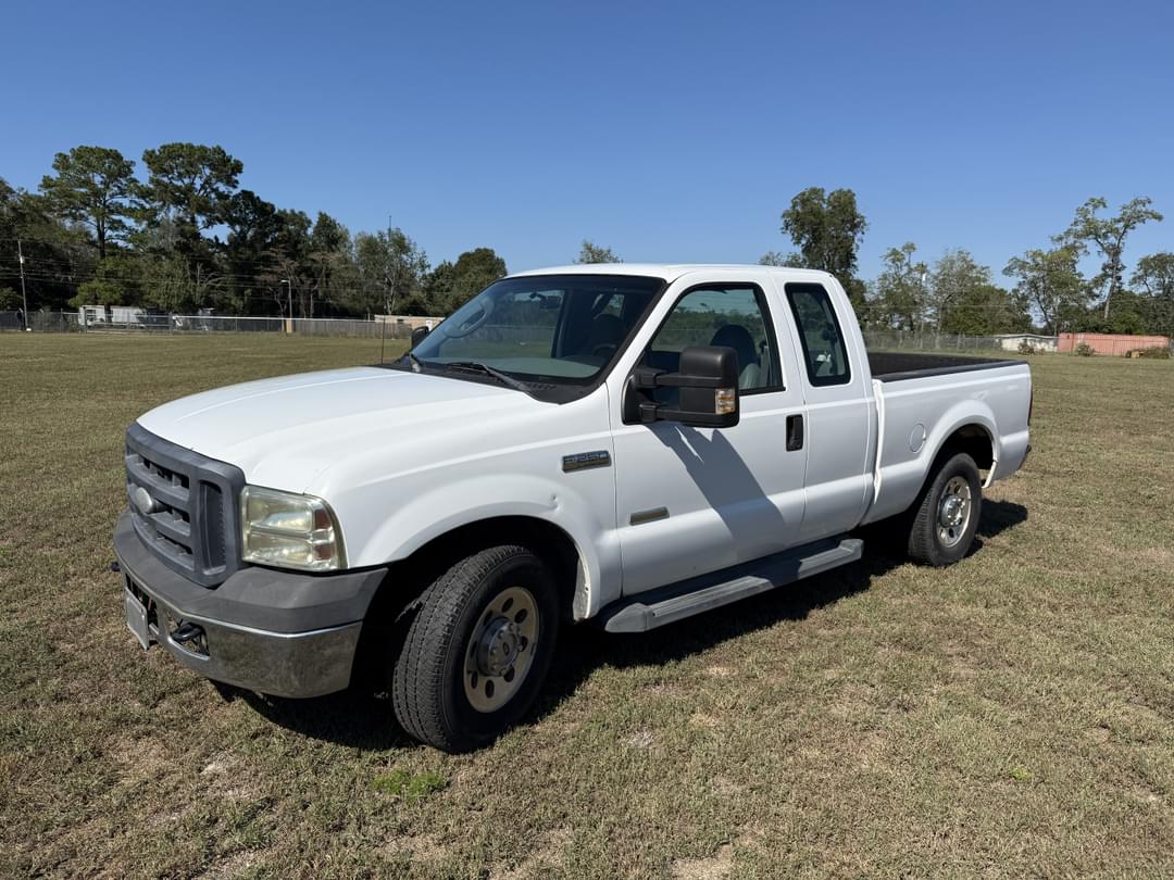 Image of Ford F-250 Primary image