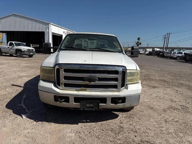 Image of Ford F-250 equipment image 2
