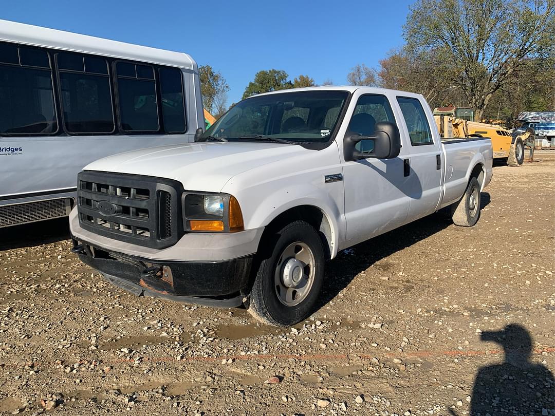 Image of Ford F-250 Primary image