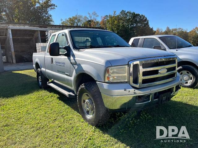 Image of Ford F-250 equipment image 2