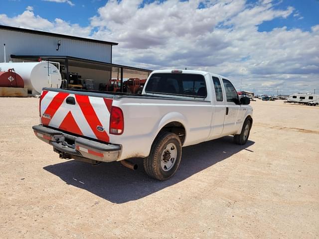 Image of Ford F-250 equipment image 4
