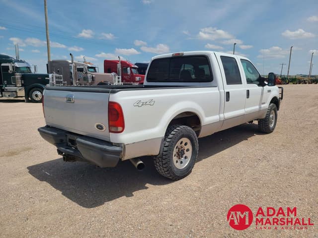 Image of Ford F-250 equipment image 3