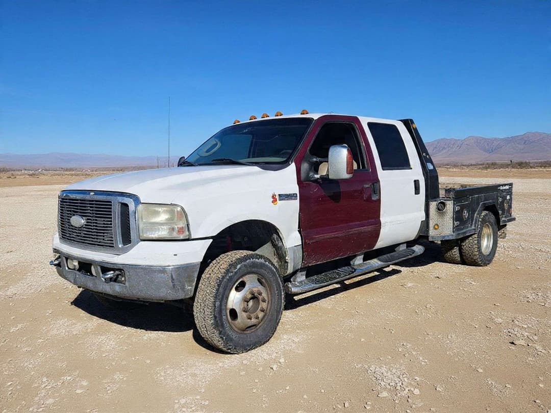 Image of Ford F-350 Primary image