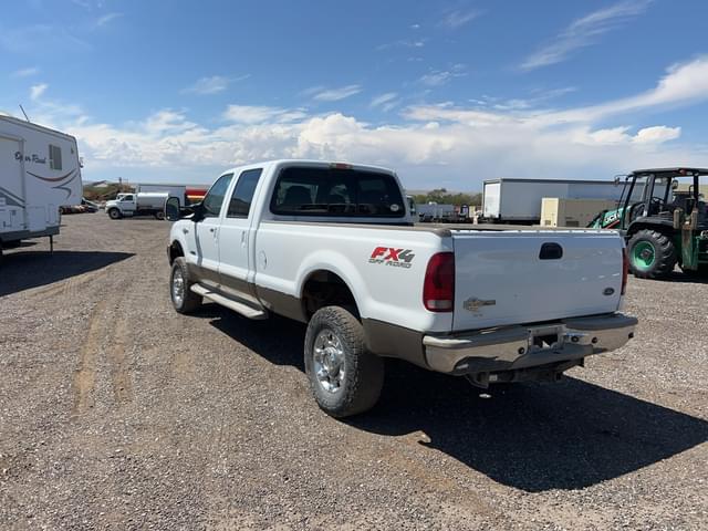 Image of Ford F-350 equipment image 2