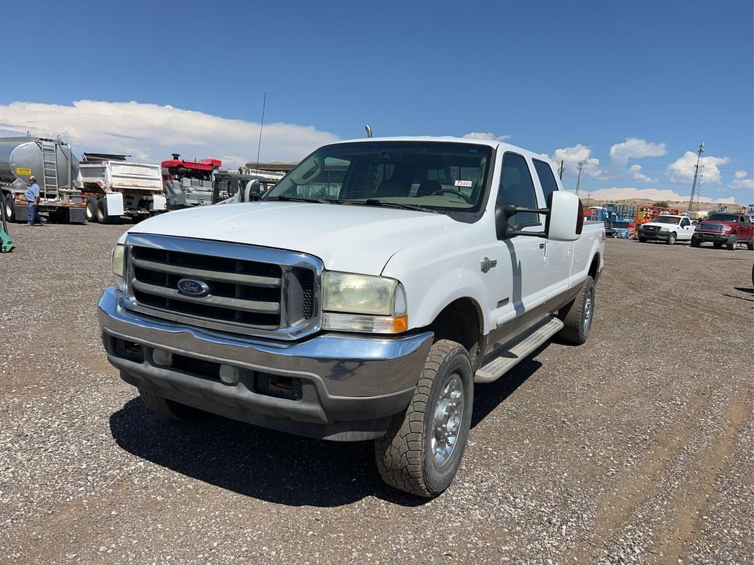 Image of Ford F-350 Primary image