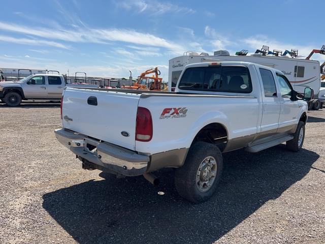 Image of Ford F-350 equipment image 4