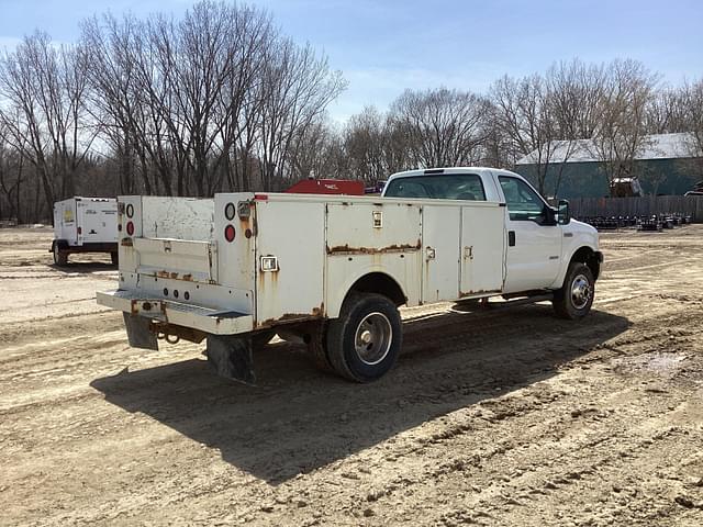 Thumbnail image Ford F-350 4